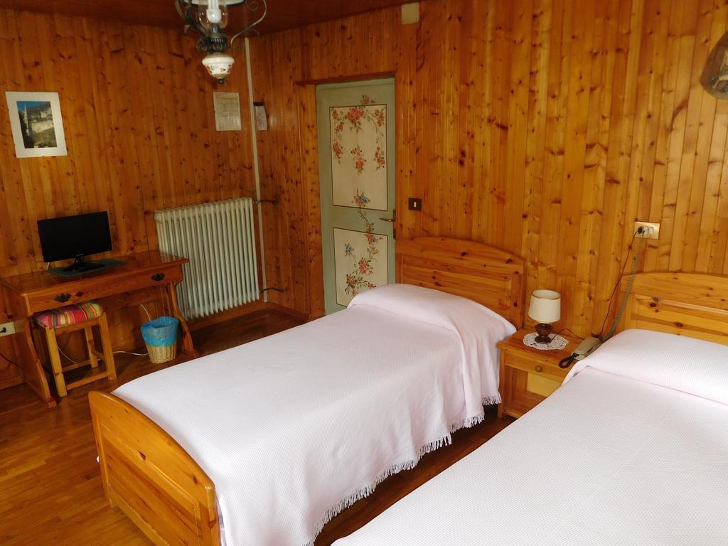 Antico Albergo Sant'Antonio Fonzaso Luaran gambar