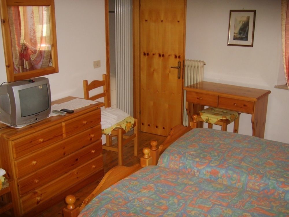 Antico Albergo Sant'Antonio Fonzaso Luaran gambar