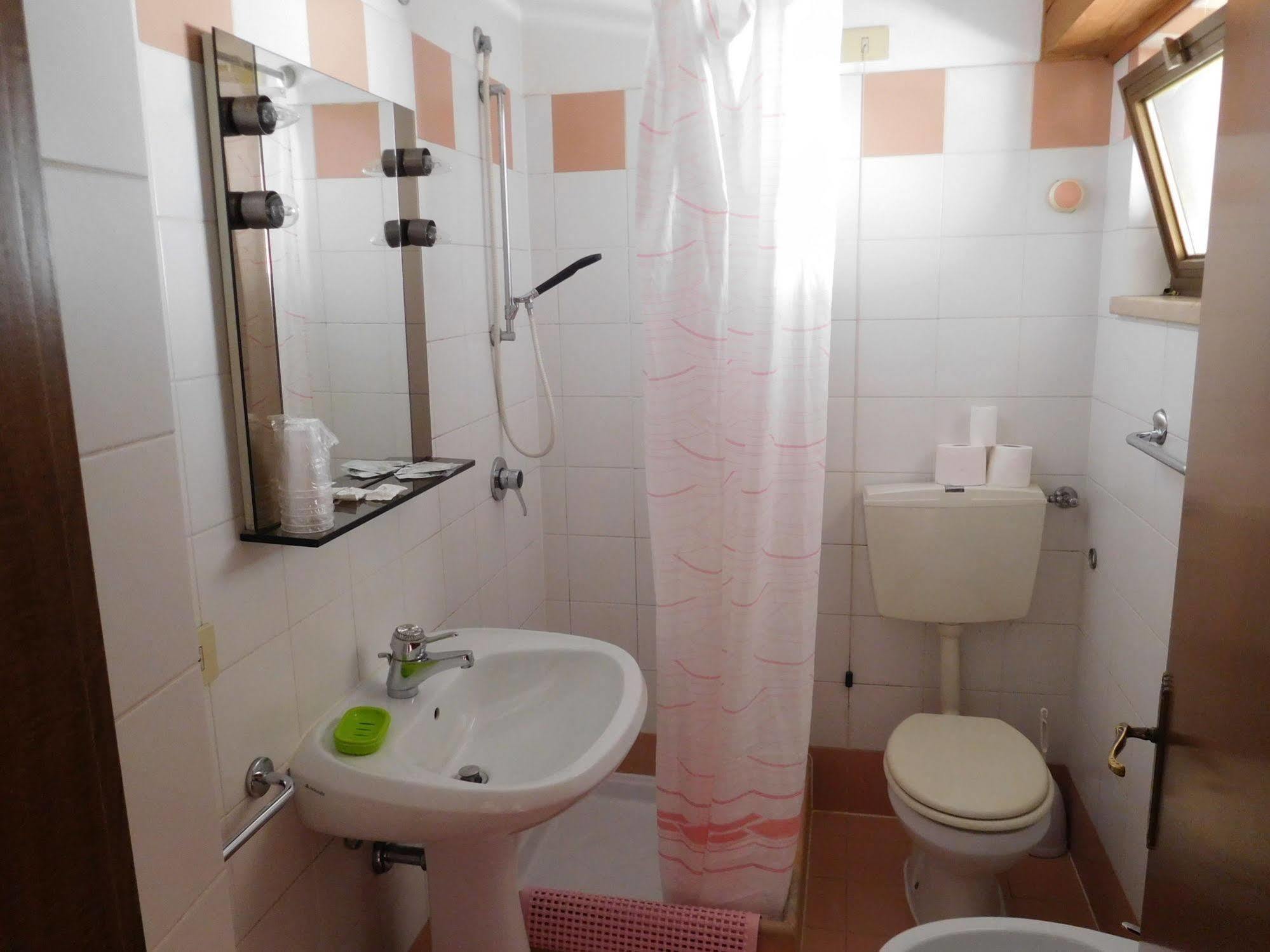 Antico Albergo Sant'Antonio Fonzaso Luaran gambar