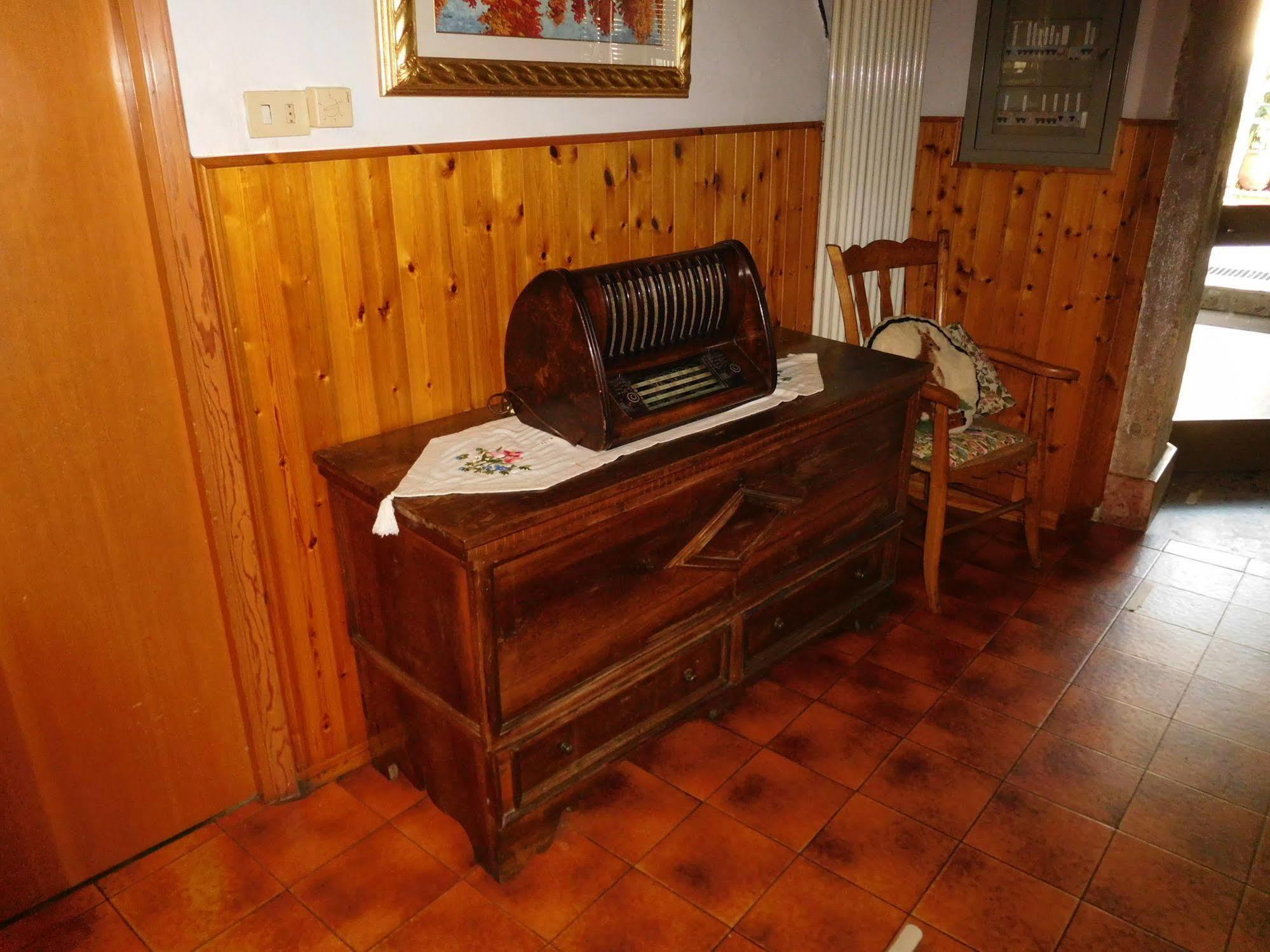 Antico Albergo Sant'Antonio Fonzaso Luaran gambar