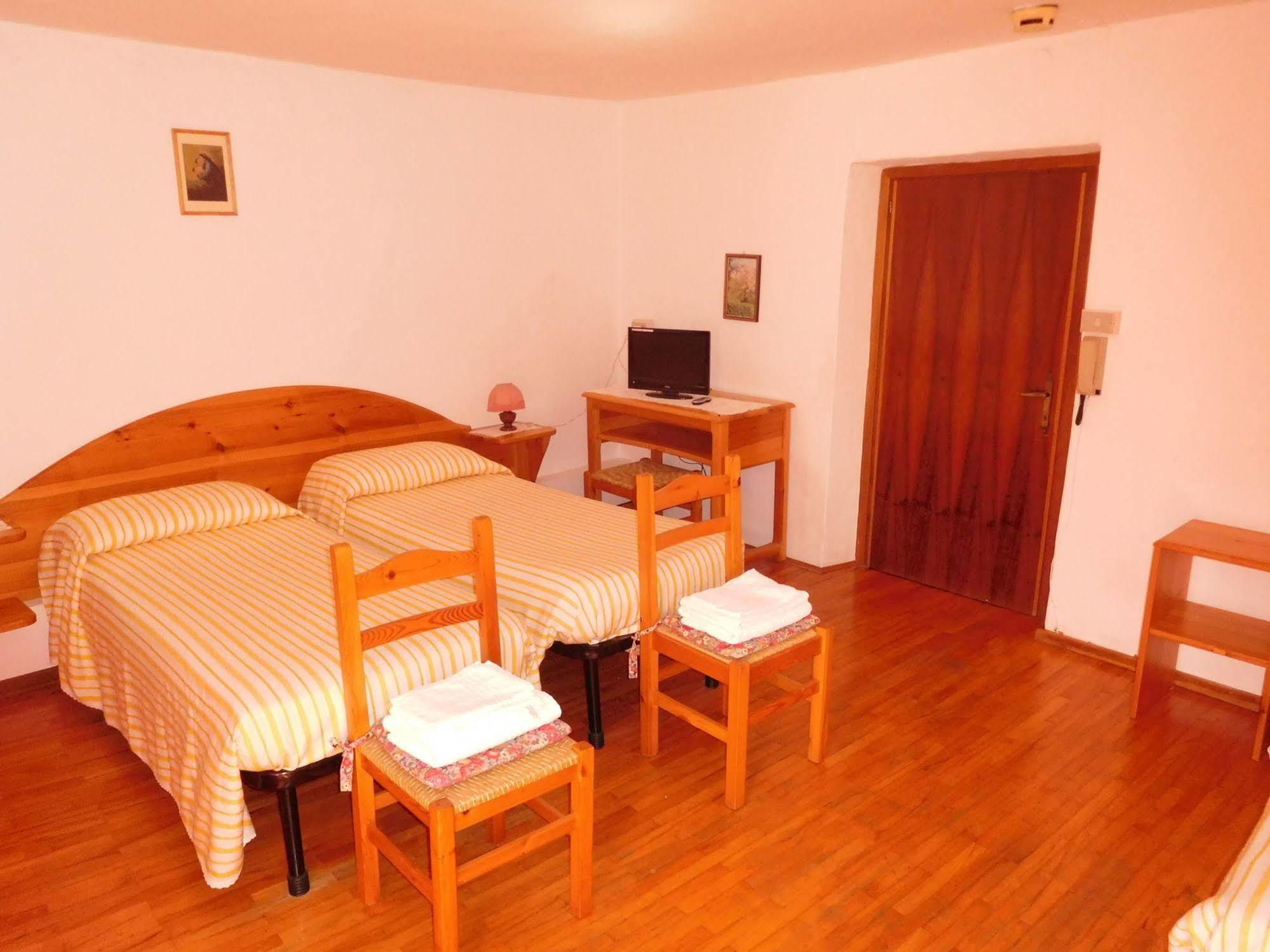 Antico Albergo Sant'Antonio Fonzaso Luaran gambar